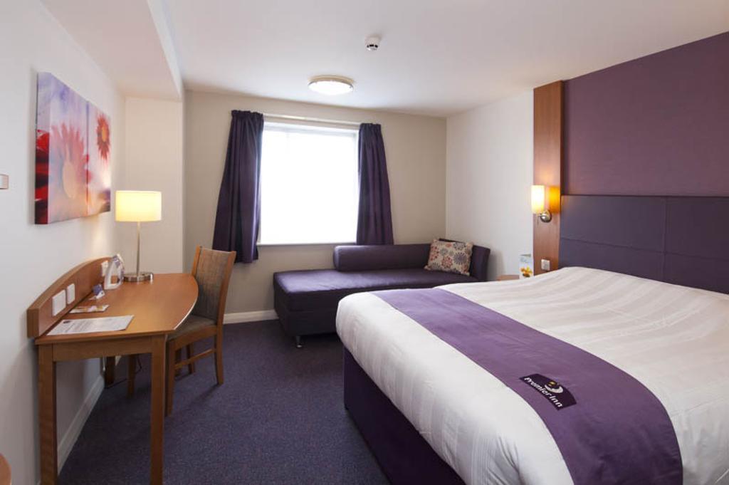 Premier Inn Watford - Croxley Green ภายนอก รูปภาพ