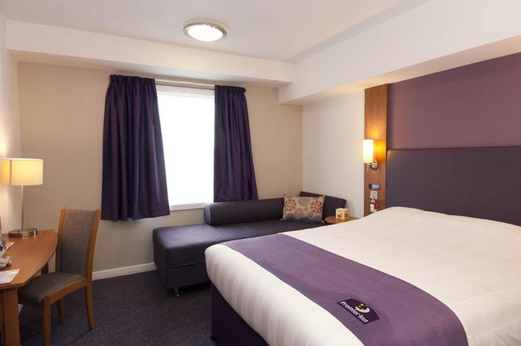 Premier Inn Watford - Croxley Green ภายนอก รูปภาพ