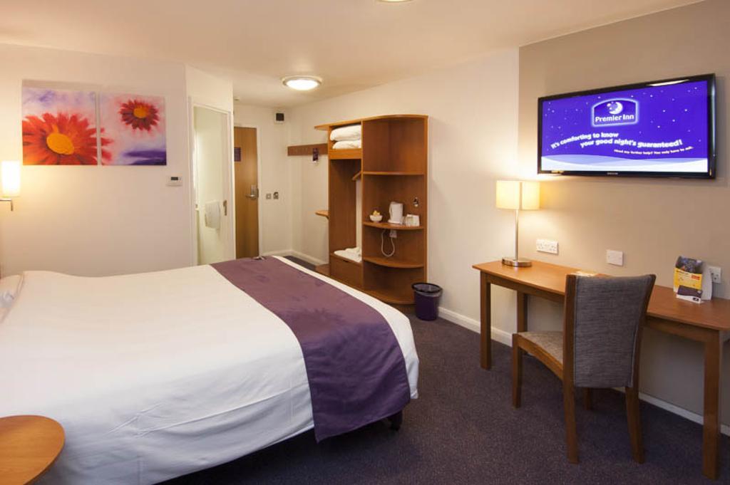 Premier Inn Watford - Croxley Green ภายนอก รูปภาพ